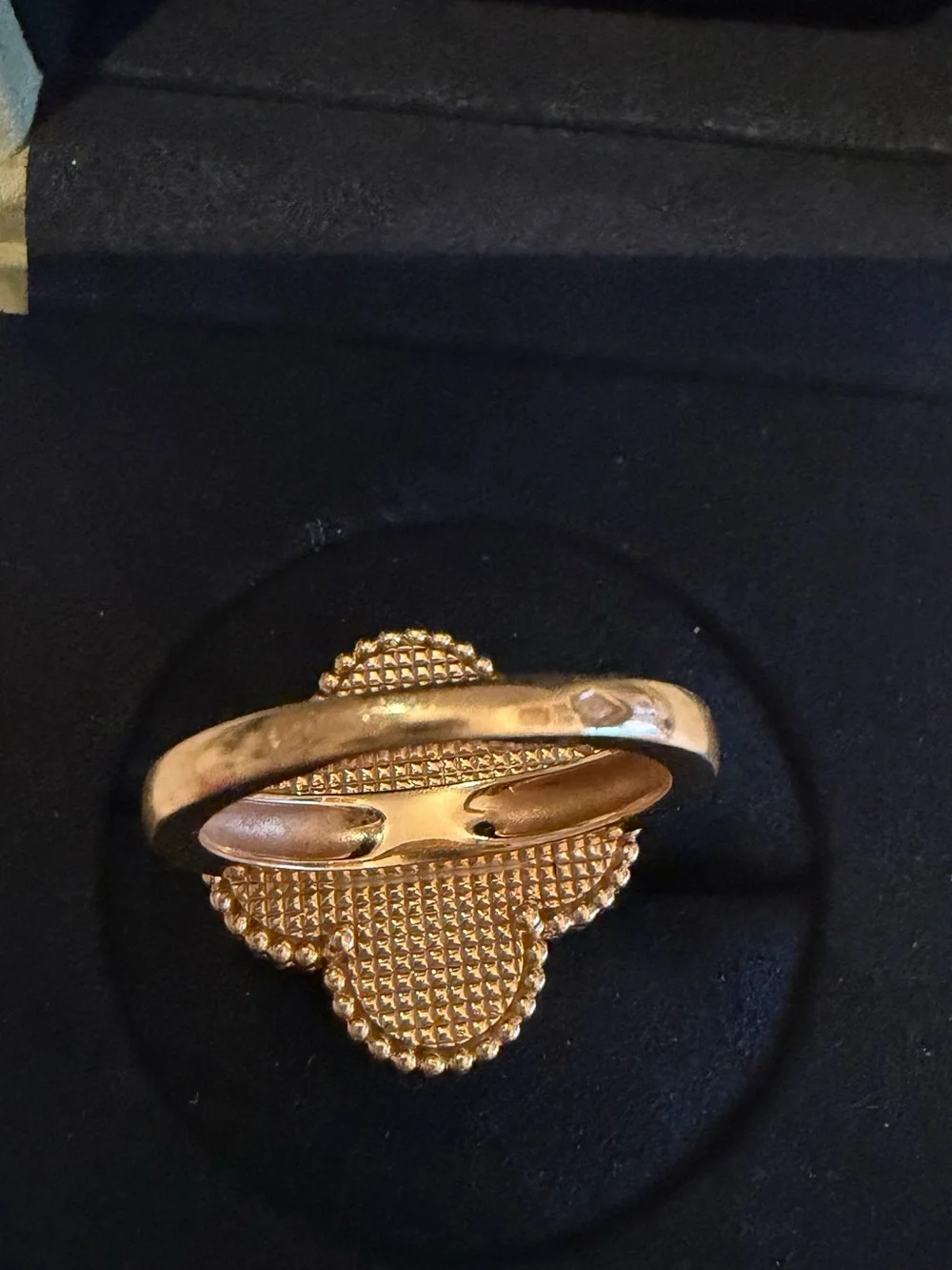 Van Cleef & Arpels Magic Alhambra Ring 18K Yellow Gold Mother-of-Pearl Size 55